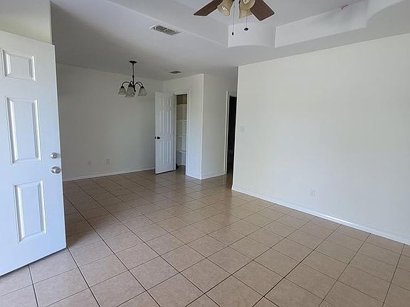 2nd image of 2452 E Los Ebanos Blvd #1