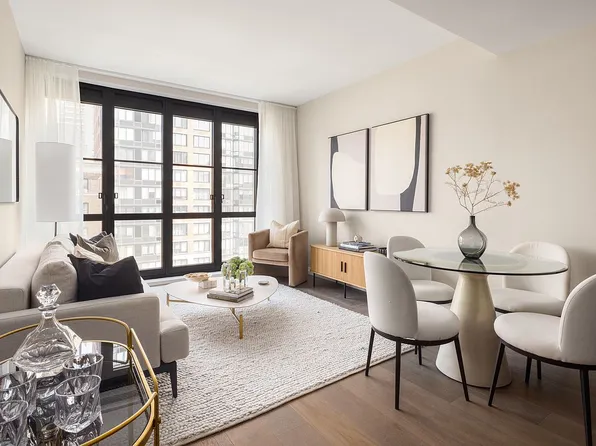 250 W 96th St Unit 2F, New York, NY 10025