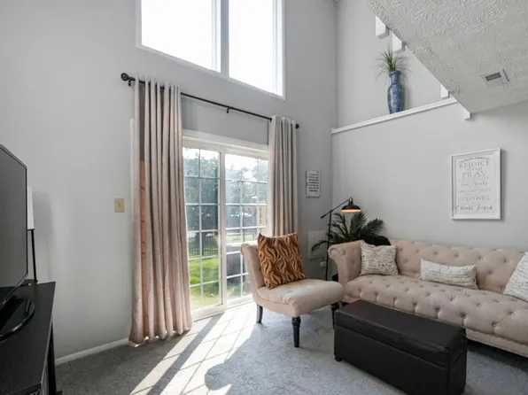 3650 Castle Ter, Silver Spring, MD