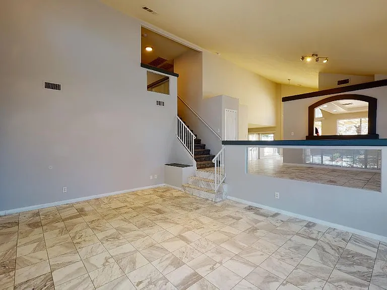 2570 Quail Wood Ct — Photo 6