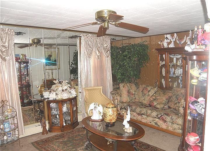 2nd image of 756 Libby Ln