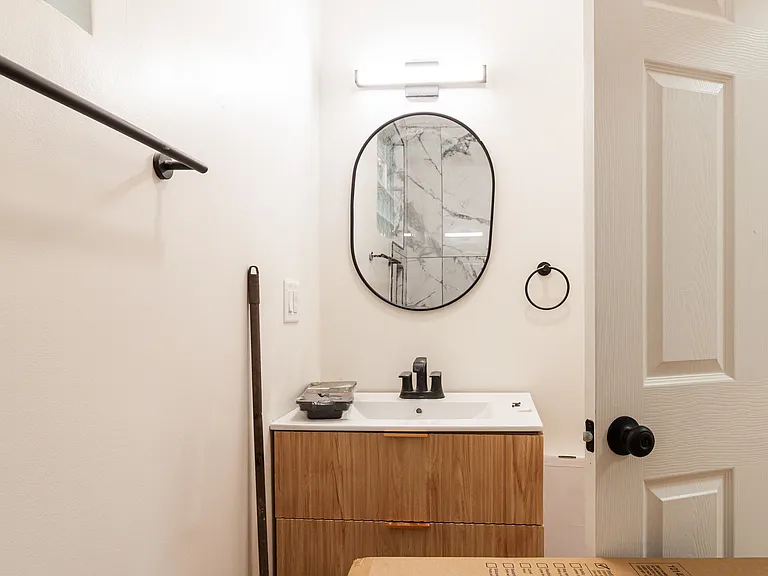 1742 N California Ave #1R — Photo 7