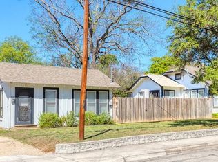 318-324 Lytle St, Kerrville, TX 78028