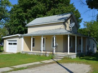 215 W 2nd St, Gaylord, MI 49735