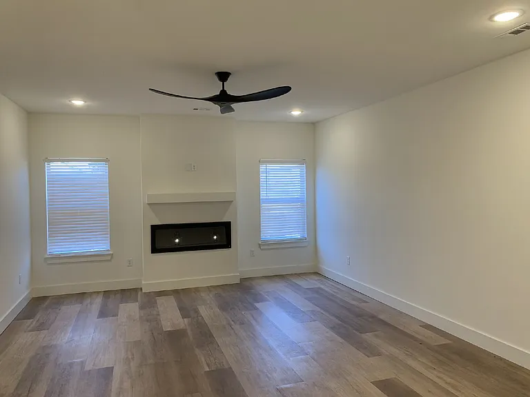 2634 SW Livingston Sq #1 — Photo 4
