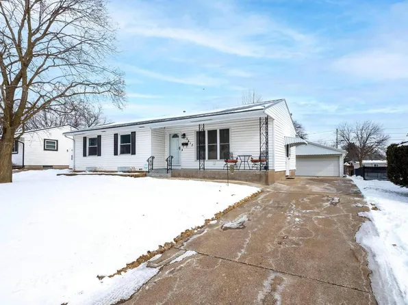 3617 Kelling St, Davenport, IA 52806