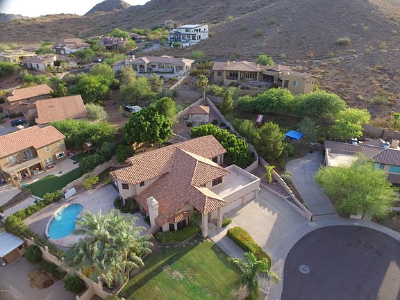 2nd image of 2749 E Winchcomb Dr
