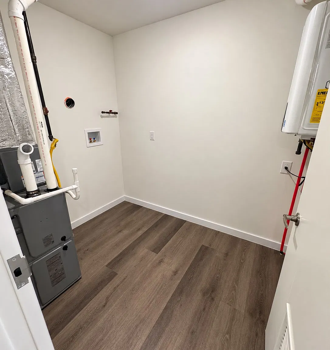 1 bed, $1,718 — Photo 3