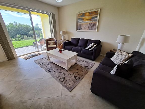 3rd image of 1402 Mariner Bay Blvd #1402