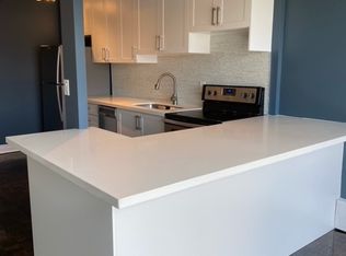 4 Superior Ave #38, Toronto, ON M8V 2M4