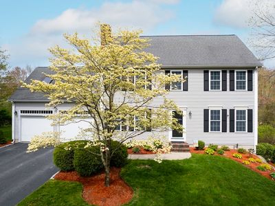 581 Hickory Rd, North Attleboro, MA, 02760