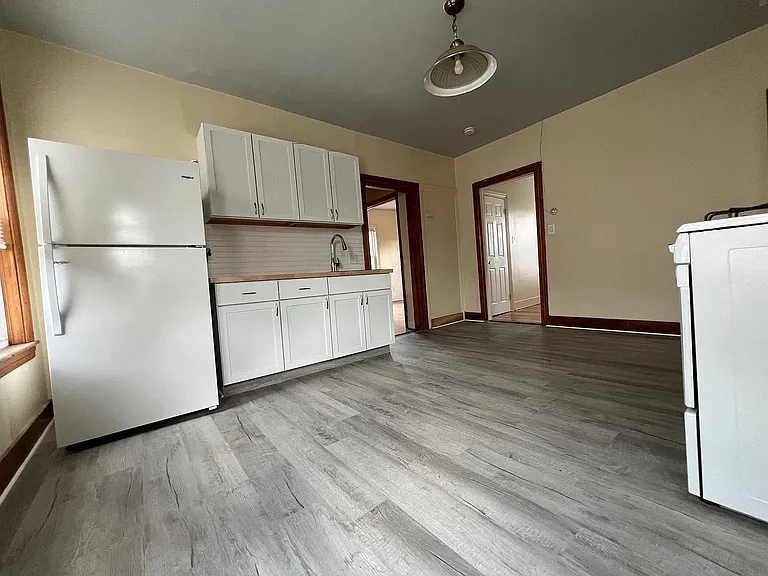 177 Washington St #3 — Photo 2