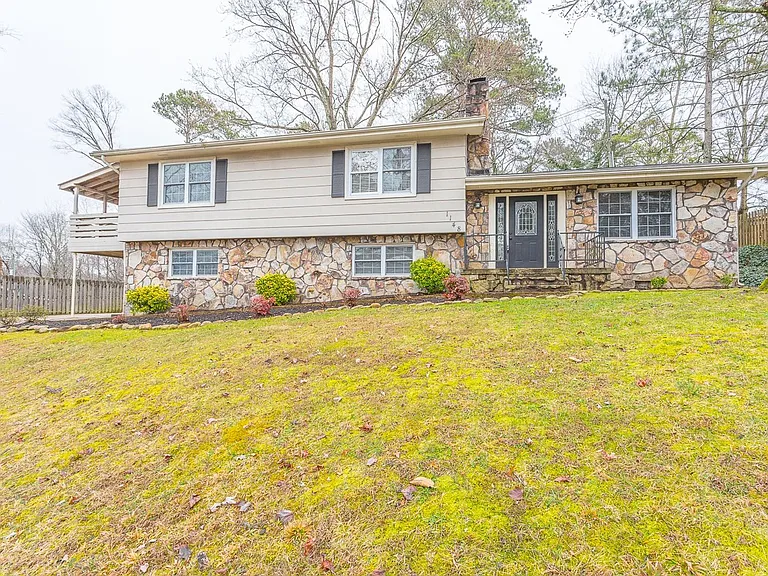 1148 Hurricane Creek Rd — Photo 2