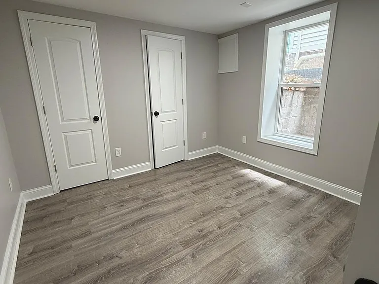 552 Central Ave — Photo 9