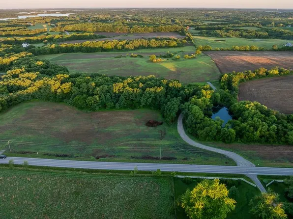 4 State Route C, Trimble, MO 64492