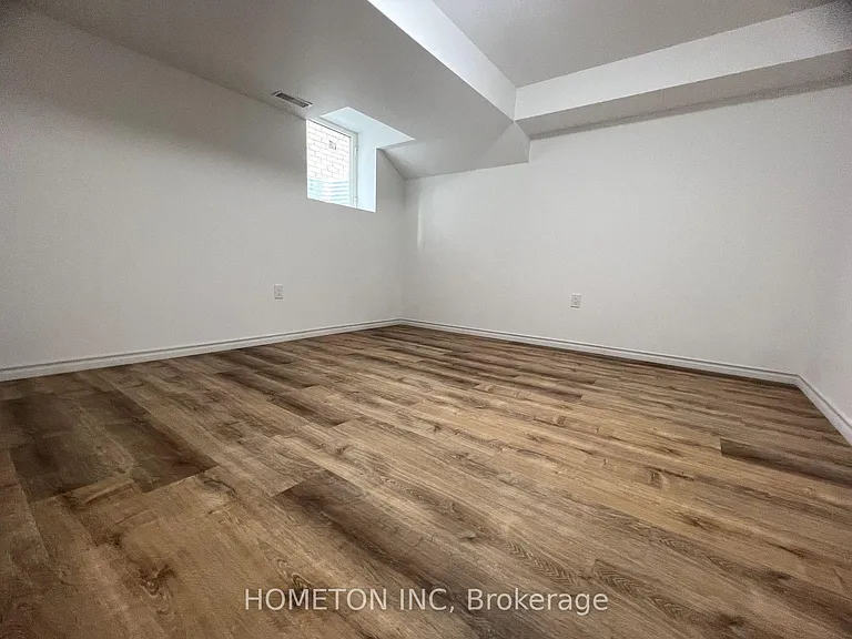4 Pridham Pl #BASEMENT — Photo 5