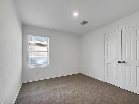 4th image of 1215 Blue Hazel Ct