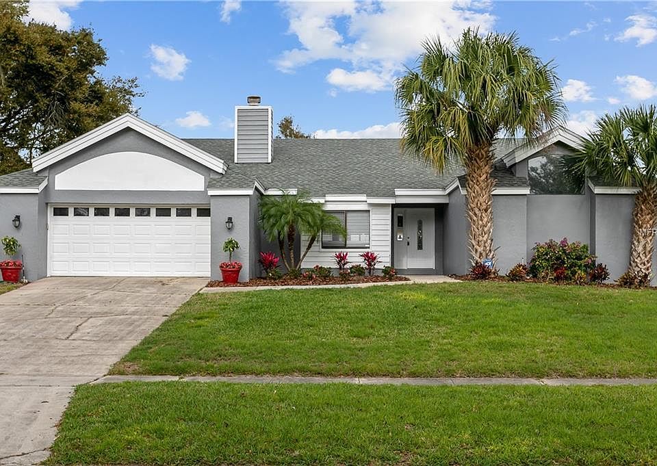 1st image of 749 Rosemere Cir