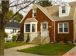 3023 N Osceola Ave, Chicago, IL 60707