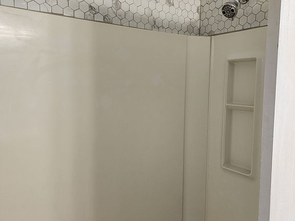 2nd image of 2303 Beaver Cir