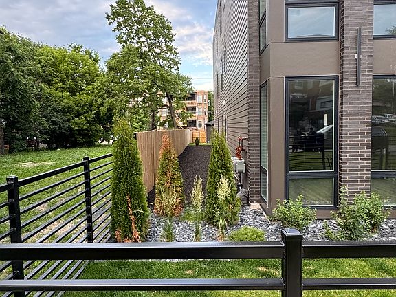 3rd image of 5921 S Calumet Ave #2