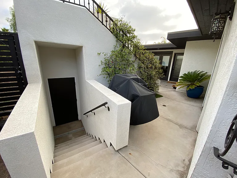 622 Palomar Ave — Photo 29