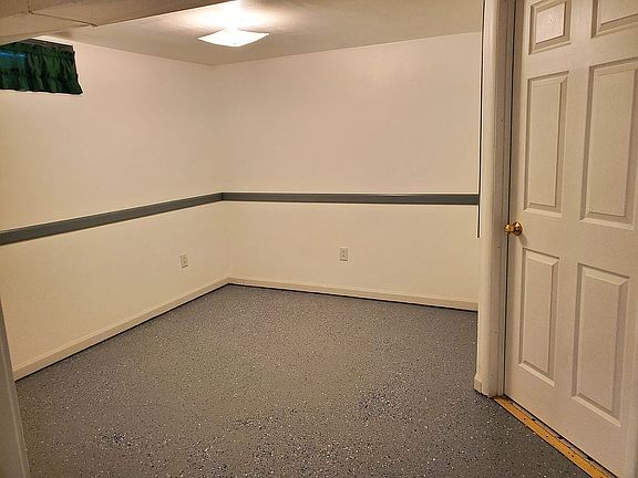 Lower Level walk-in closet