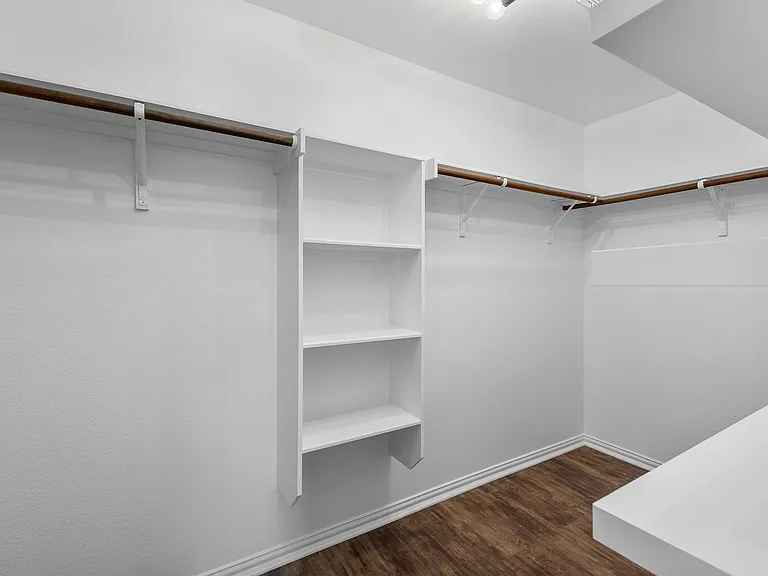 4517 Chestnut Meadows Bnd — Photo 30