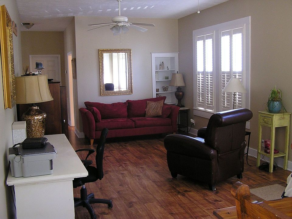 2nd image of 1405 Louisiana Ave