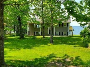 14662 Pequaming Rd, Lanse, MI 49946