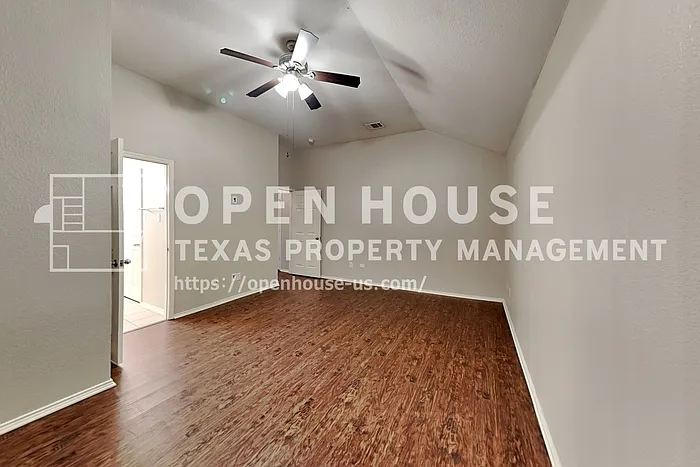 423 Butternut Dr — Photo 11