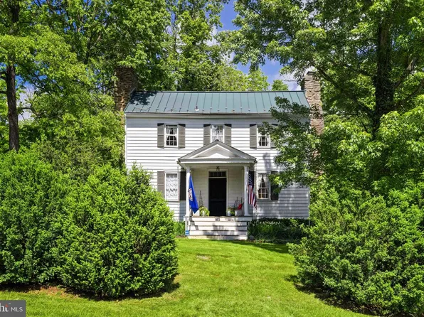 635 Federal St, Paris, VA 20130