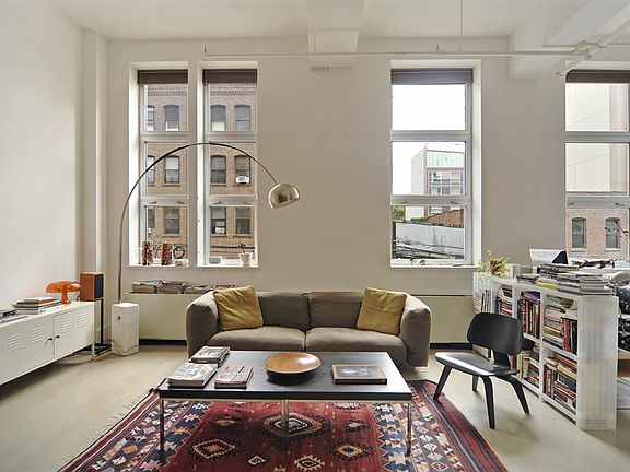 3rd image of 55 Berry St APT 2D