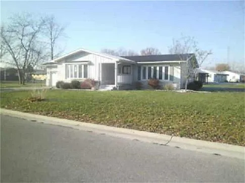 1304 Terrace Dr photo 1