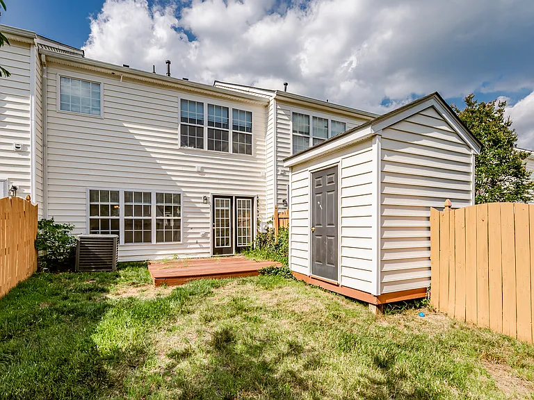 1429 New Haven Ct — Photo 47