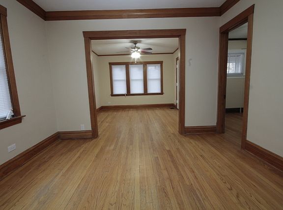 5th image of 1430 Elgin Ave