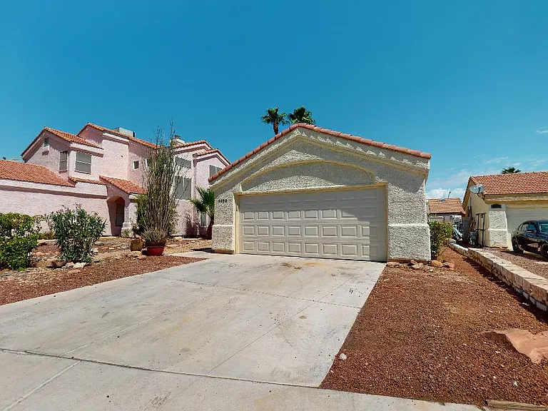 6624 Silver Penny Ave — Photo 2