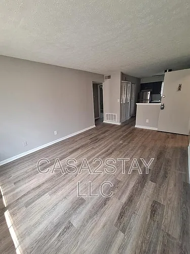 329 Redmar Blvd #11 Photo 1 329 Redmar Blvd #11 Photo 1