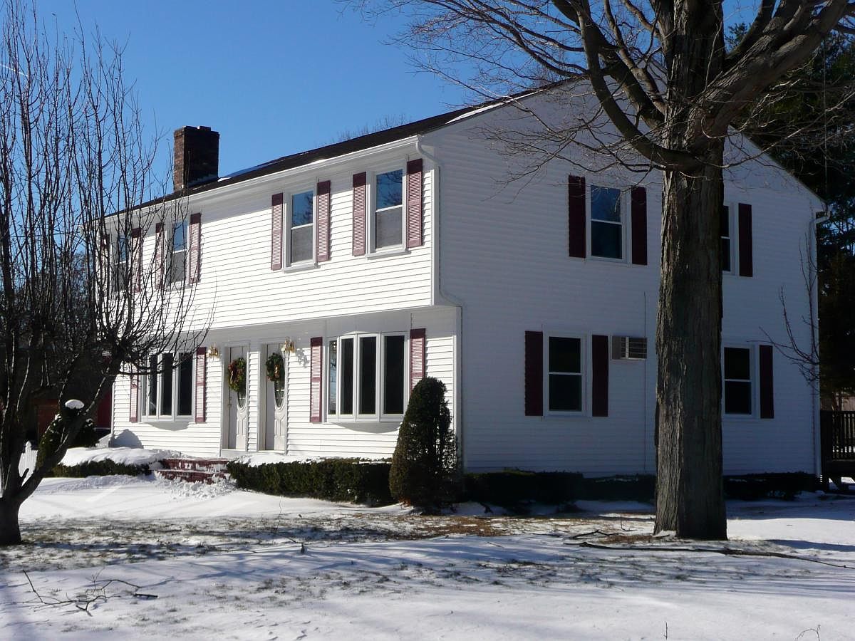 1007 River Rd, Agawam, MA 01001 Zillow
