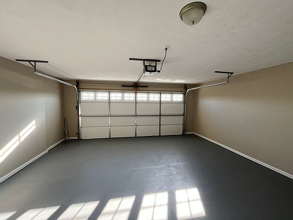 4th image of 3028 Kimberly Dr