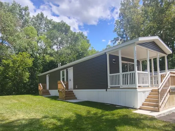 3063 Hillanlake Dr #137, Brooklyn, MI 49230