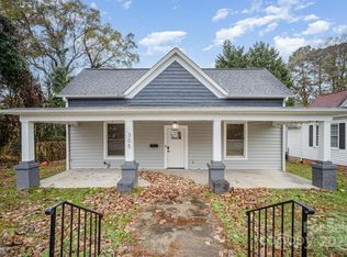 305 S Gaston St, Dallas, NC 28034