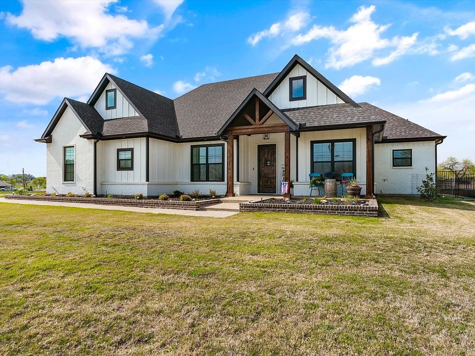 1st image of 19131 White Bluff Dr