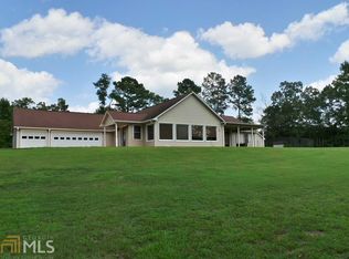 104 Old Farm Rd, Lagrange, GA 30241