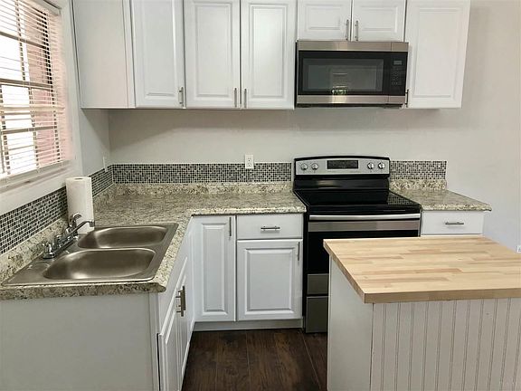 4th image of 797 Boxwood Dr