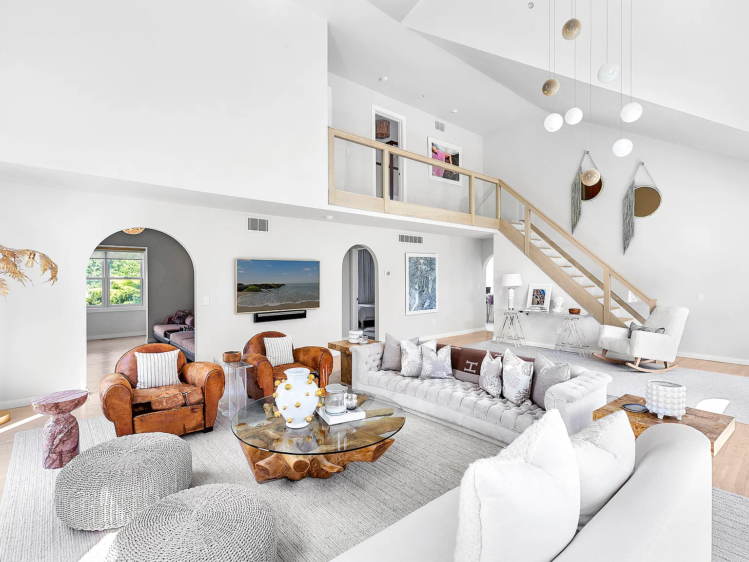 Beautifully appointed Bridgehampton Estate in a Prime Location — Photo 4