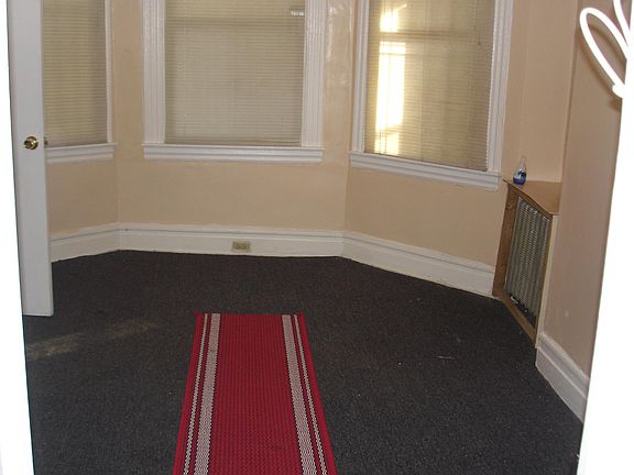 3rd image of 91 S Munn Avenue # Fl 1ST