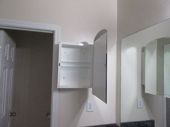 3rd image of 500 Wallace Ct