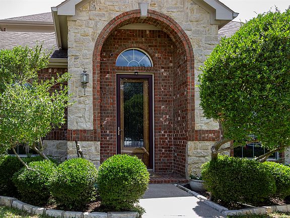 2nd image of 3477 Washington Dr