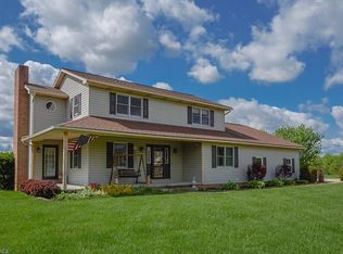 3210 Ridgeview Dr SE, New Philadelphia, OH 44663